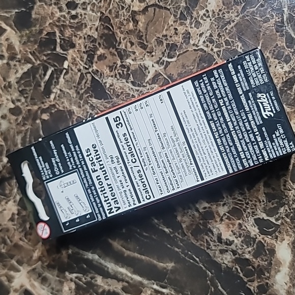 Hocus Pocus LOT (Mary Sanderson) Mug & POP Pez dispenser - Picture 10 of 12